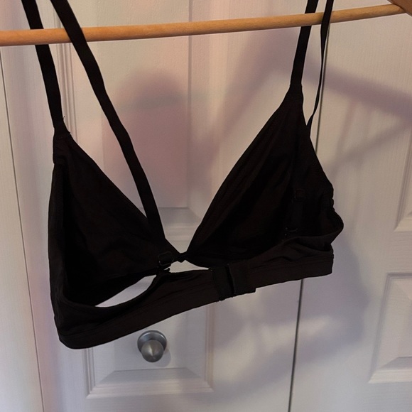 Calvin Klein Black Triangle Wireless Bra bralette - Picture 2 of 3